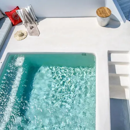 Отель Cape 9 & 5*