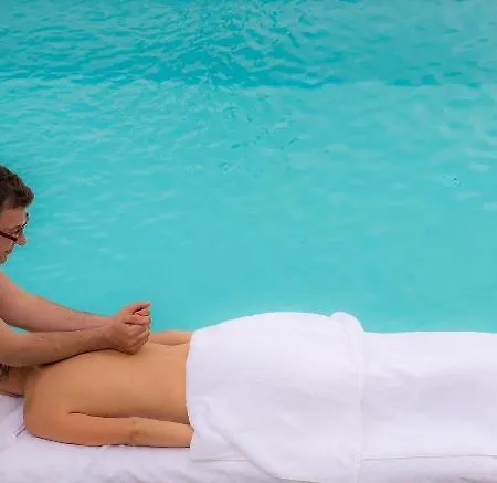 Cape 9 & Акротири