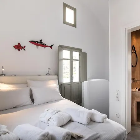 Hotel Cape 9 & Akrotiri (Santorini)