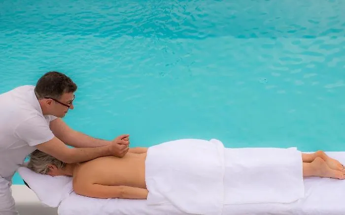 Cape 9 & Akrotírion