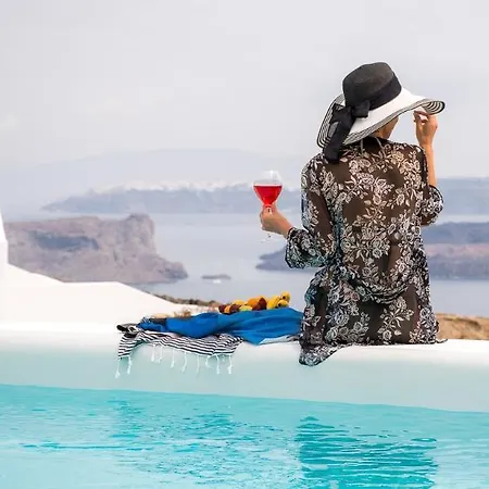 Hotel Cape 9 & Akrotiri (Santorini)