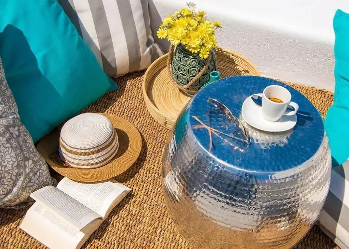 Cape 9 & 5* Akrotírion