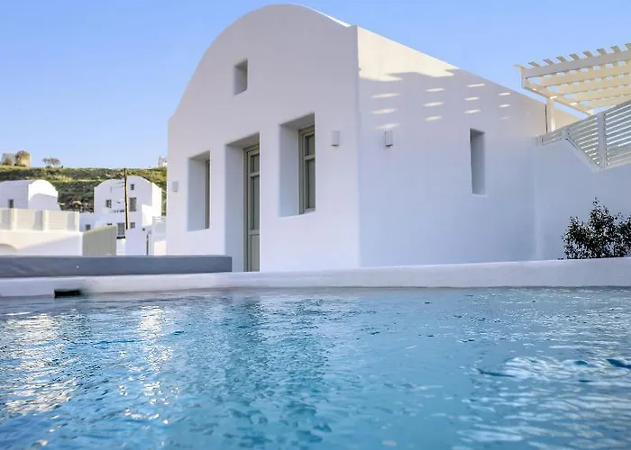 Cape 9 & 5* Akrotírion