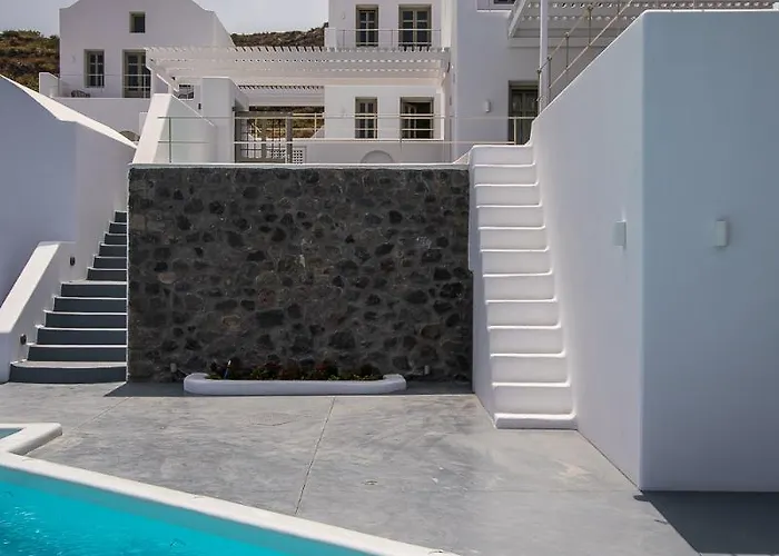 Cape 9 & 5* Akrotírion