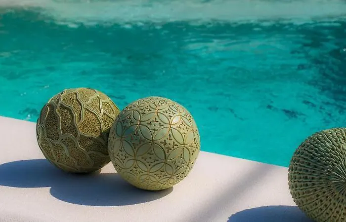 Cape 9 & 5* Akrotírion